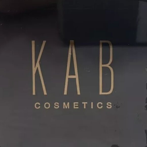 Brand New KAB Cosmetics Eyeshadow Quad in Naked - Sold Out - Picture 14 of 14